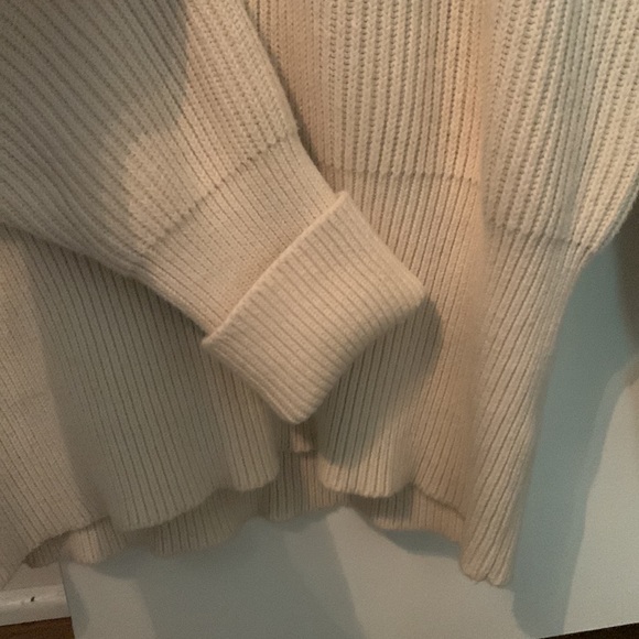 Free People Cream V-Neck Sweater - Picture 4 of 4